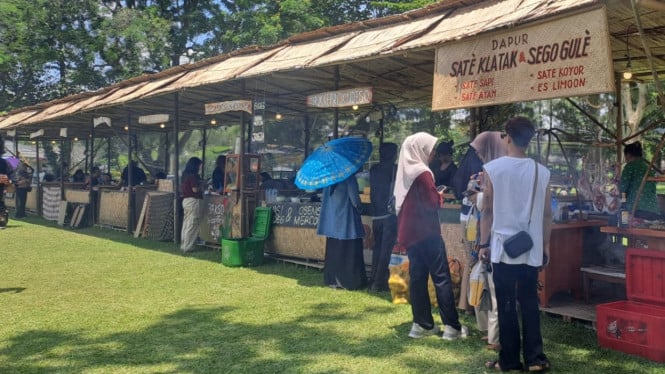 Pasar Medang di kawasan Candi Prambanan