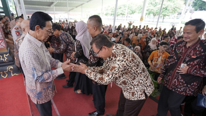 Sri Sultan HBX bersama ASN Pemkot Yogya