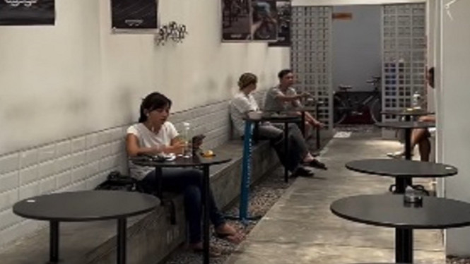Suasana Agoge Cafe