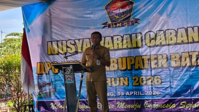 Wakil Bupati Batang Suyono memberikan sambutan saat Muscab HNSI di Pelabuhan Batang, Kabupaten Batang.