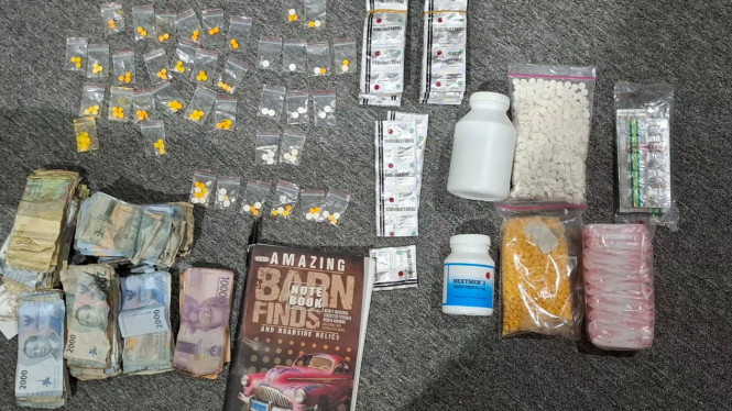 Polda Jateng Bongkar Gudang Obat Ilegal di Karanganyar