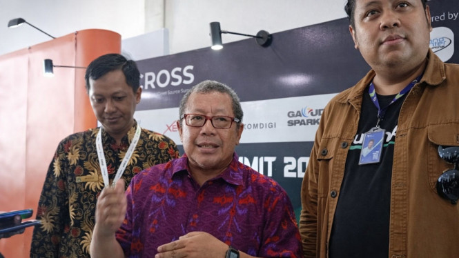 Prof Onno W. Purbo
