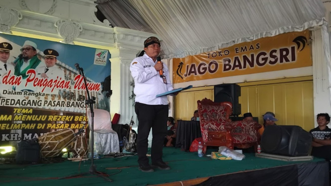 Kepala Dinas Oerindustrian dan Perdagangan Jepara Anjar Jambore Widodo Saat Peresmian Pasar Bangsri