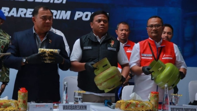Konferensi pers pengungkapan kasus penyalahgunaan BBM dan LPG subsidi di Klaten, aparat tegaskan penindakan hingga ke jaringan pelaku