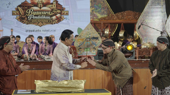 Peluncuran Pendidikan Khas Kejogjaan oleh Gubernur DIY Sri Sultan HB X