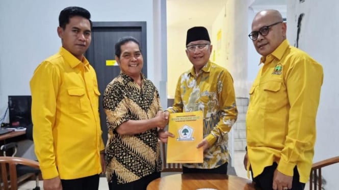 Penyerahan berkas laporan dan susunan Pengurus Golkar Wonosobo kepada pihak DPD I Jawa Tengah pada Senin (18/5/2026).