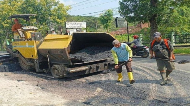 Photo Proyek Pengerjaan Jalan Beberapa waktu Lalu
