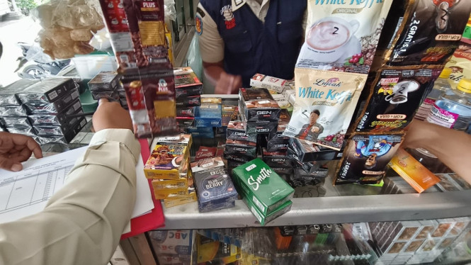 Salah satu Toko yang Menjual Rokok Tanpa Pita Cukai