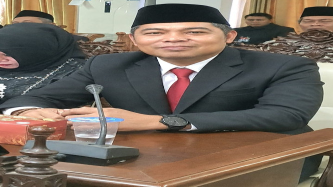 Andi Andong Ketua Komisi D