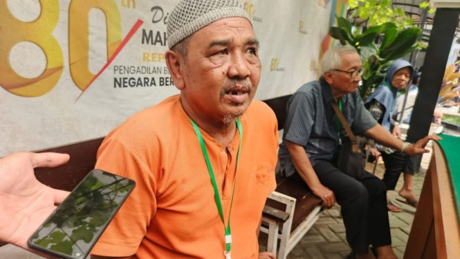 Tabungan Haji Rp100 Juta Tak Bisa Dicairkan, Marbot Masjid di Karanganyar Pasrah