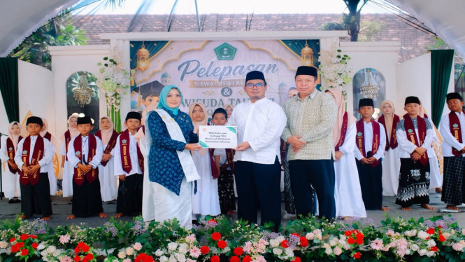 Muadz juga mengaku menyesal tidak memanfaatkan masa kecilnya untuk menghafal Al-Qur'an