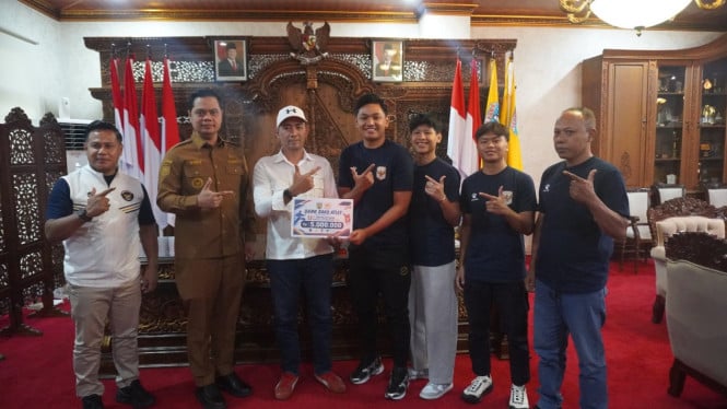 Bupati Jepara Witiarso utomo dan Ketua FORKI Jepara, Luluk Agus Yulianto, mengatakan ketiga Karakter tersebut lolos ke tim Nasional
