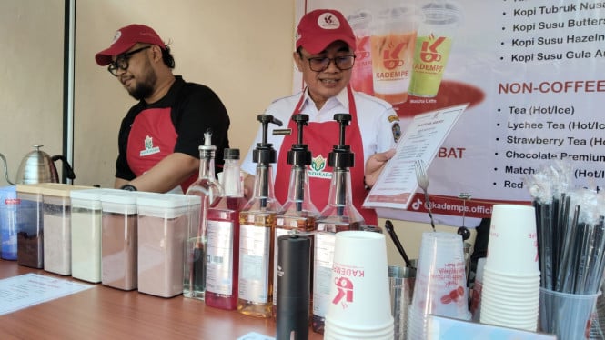 Koperasi Merah Putih Karanganyar Luncurkan Booth Kopi untuk Gen Z