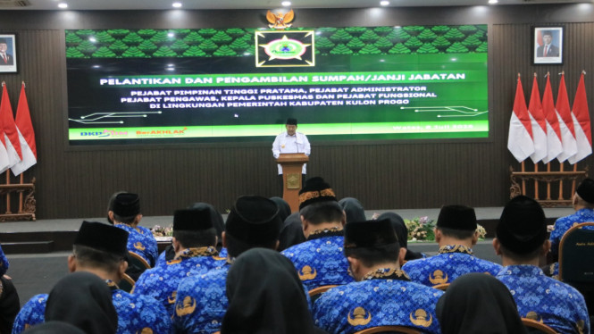 Bupati Kulonprogo Tegaskan Integritas dan Kinerja Unggul dalam Pelantikan Pejabat Baru