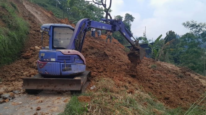 Longsor di Jatiyoso Karanganyar Putus Akses Antardusun, 18 Rumah Terisolasi