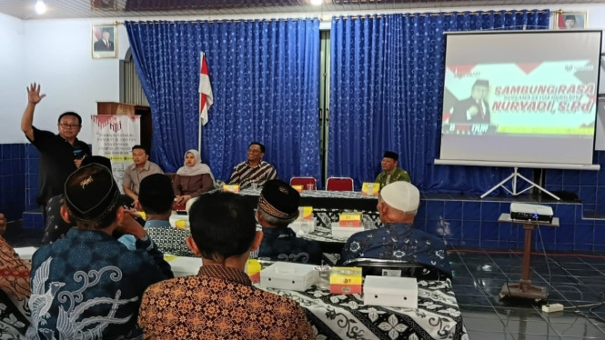 Ketua DPRD DIY, Nuryadi, saat menjalankan program Sambung Rasa bersama masyarakat