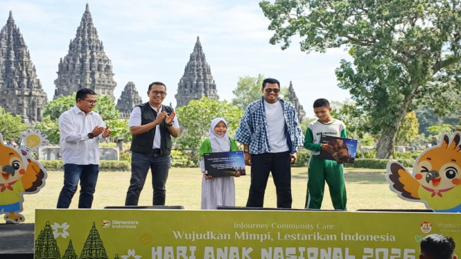 Manajemen InJourney serahkan bantuan alat kesenian dalam rangkaian Peringatan Hari Anak Nasional 2026