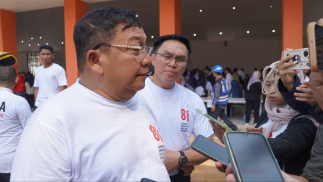 DPR-RI Abdul Wachid Saat Memantau Daftar Ulang Sekolah Rakyat (foto: VIVAJogja)