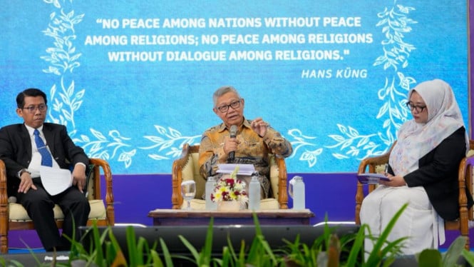 Dubes RI untuk Vatikan, Michael Trias Kuncahyono saat menjadi keynote speaker dalam the 10th