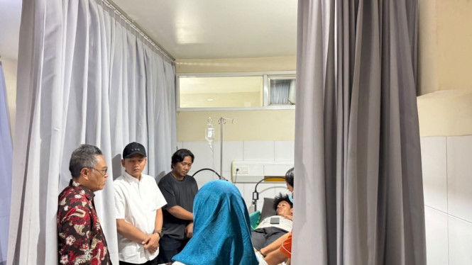 Wali Kota Solo Respati kunjungi korbang kebakaran di Pajang Solo