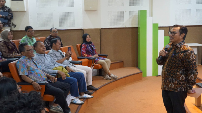 Walikota Yogya Hasto Wardoyo saat  Focus Group Discussion Rintisan Kelurahan Budaya