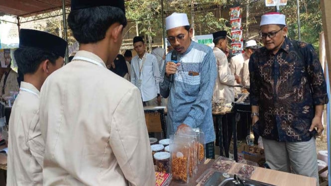 Dorong Jiwa Usaha, Santri PP Ar-Ridwan Wonosobo Belajar Wirausaha di Sekolah