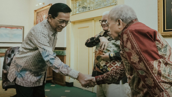 Dewan Pimpinan Nasional Masyarakat Singkong Indonesia menemui Gubernur DIY Sri Sultan Hamengku Buwono X