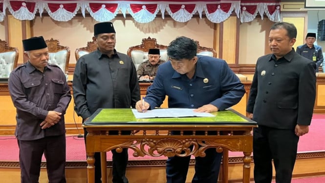 Pemkab Kulonprogo bersama DPRD Kulonprogo menyepakati Rancangan Anggaran Pendapatan dan Belanja Daerah Perubahan 2026