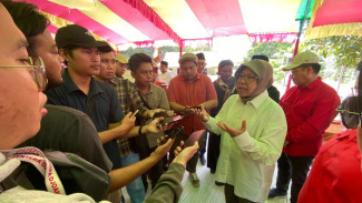 Risma Cicip Ketela Lokal di Samarinda, Soroti Potensi Besar Pangan Non-Beras di Kaltim