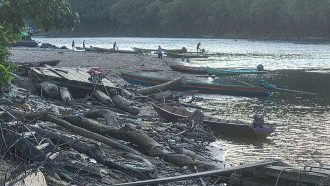 Sungai Mahakam Surut