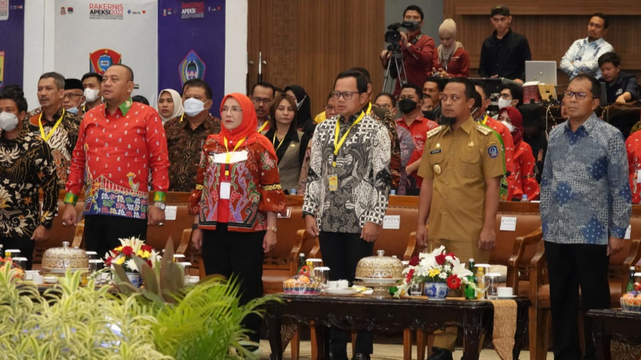 Walikota Bandarlampung Eva Dwiana menghadiri pembukaan Rakernis Apeksi