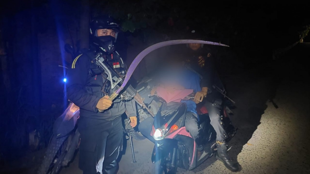 Polisi amankan remaja dan sajam