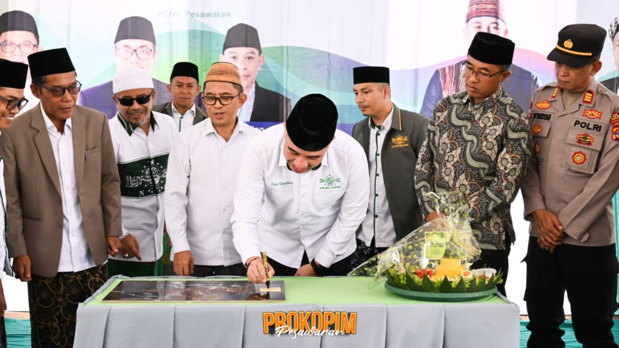 Bupati Dendi meresmikan Gedung PCNU Pesawaran.
