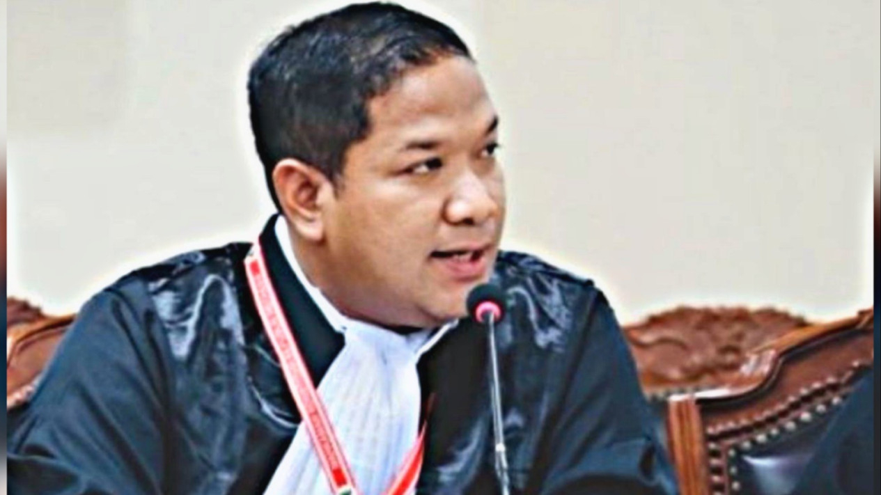 Kuasa hukum pasangan Nanda-Anton, Ahmad Handoko