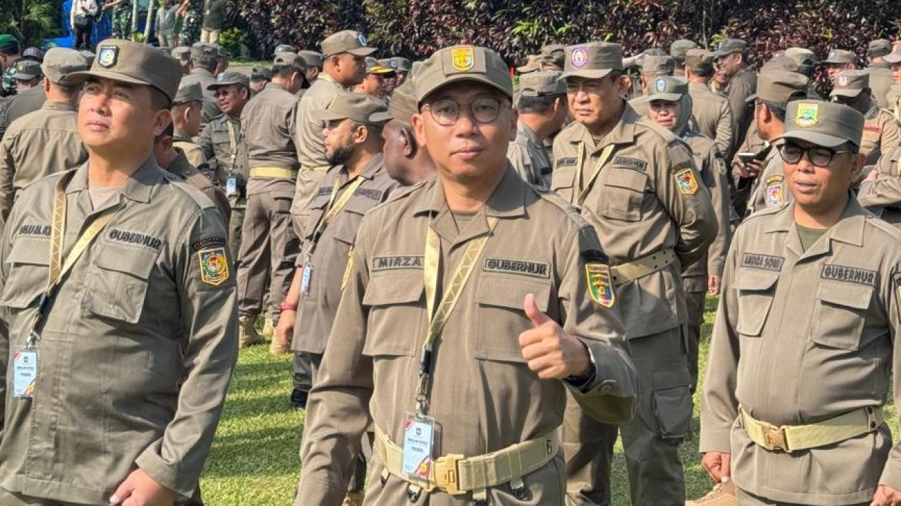 Gubernur Lampung, Rahmat Mirzani Djausal.