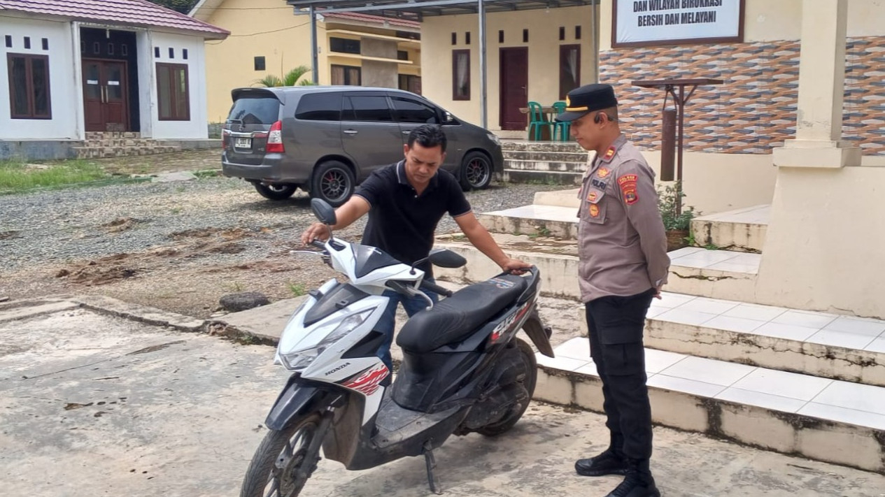 Polsek Jati Agung sita barang bukti sepeda motor pelaku pencurian.