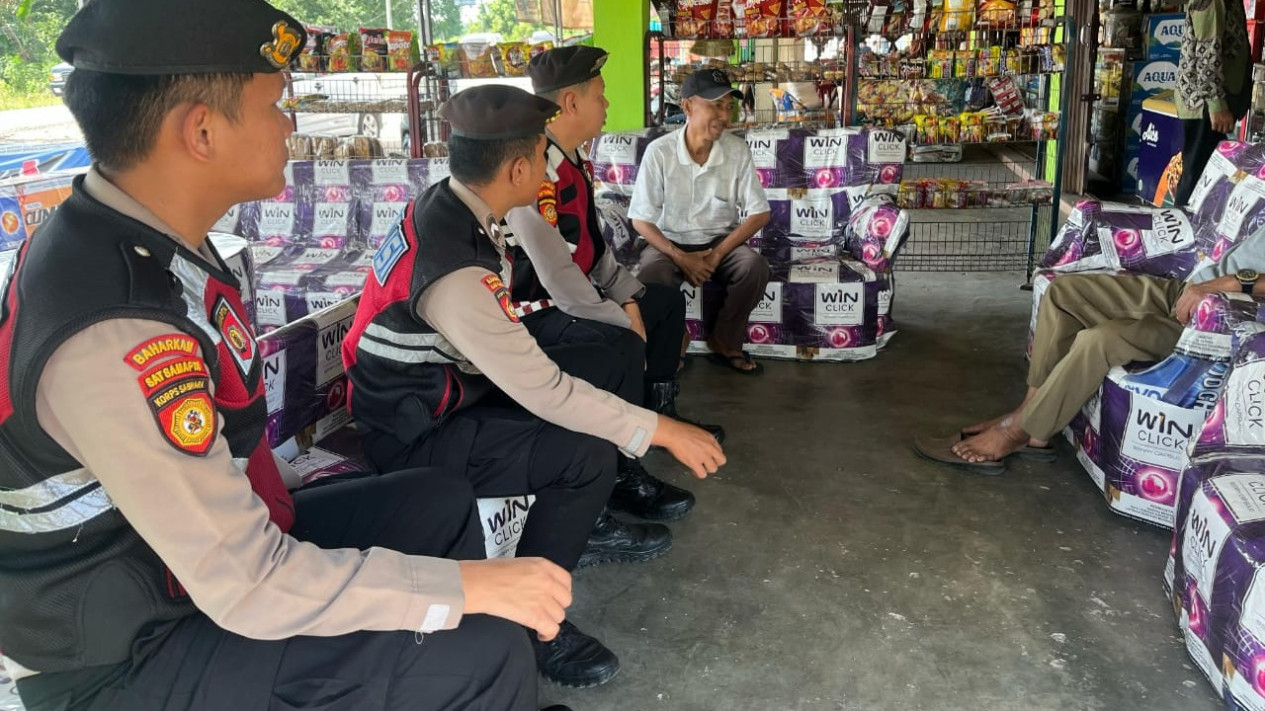 Samapta Polres Tulang Bawang gelar patroli.
