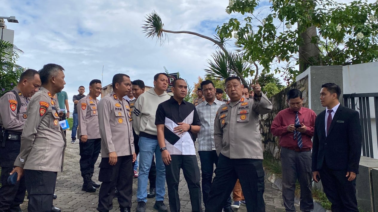 Kapolres Pesawaran Dampingi Polda Lampung cek lokasi debat.