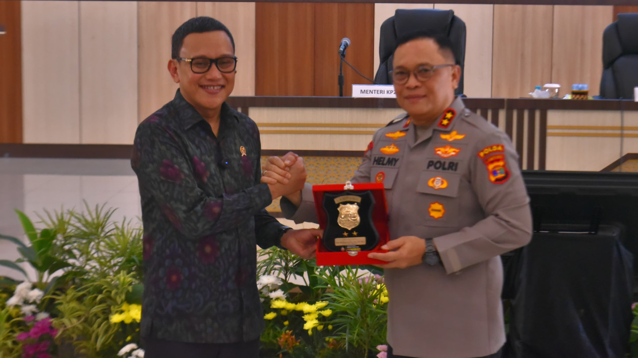 Kapolda Lampung dan Menteri Perlindungan Pekerja Migran Indonesia.