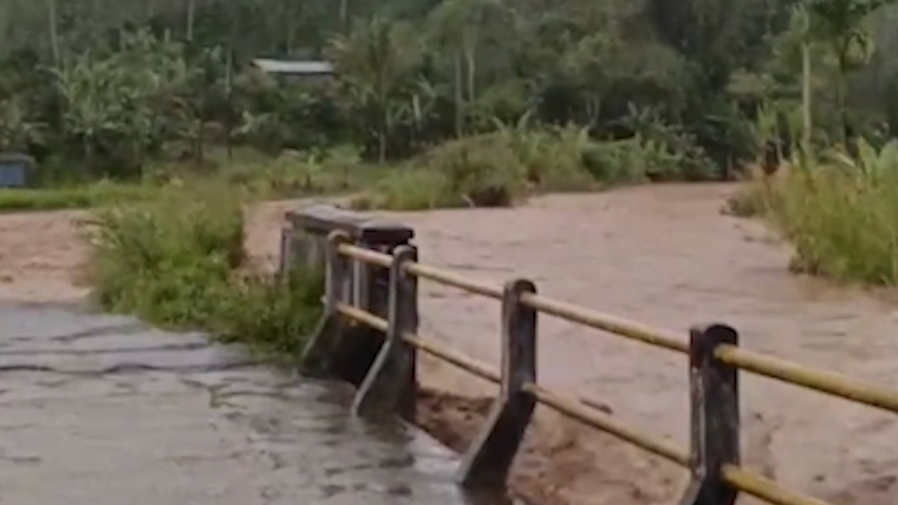 Banjir bandang landa Pekon Pagar Dewa, Lampung Barat.