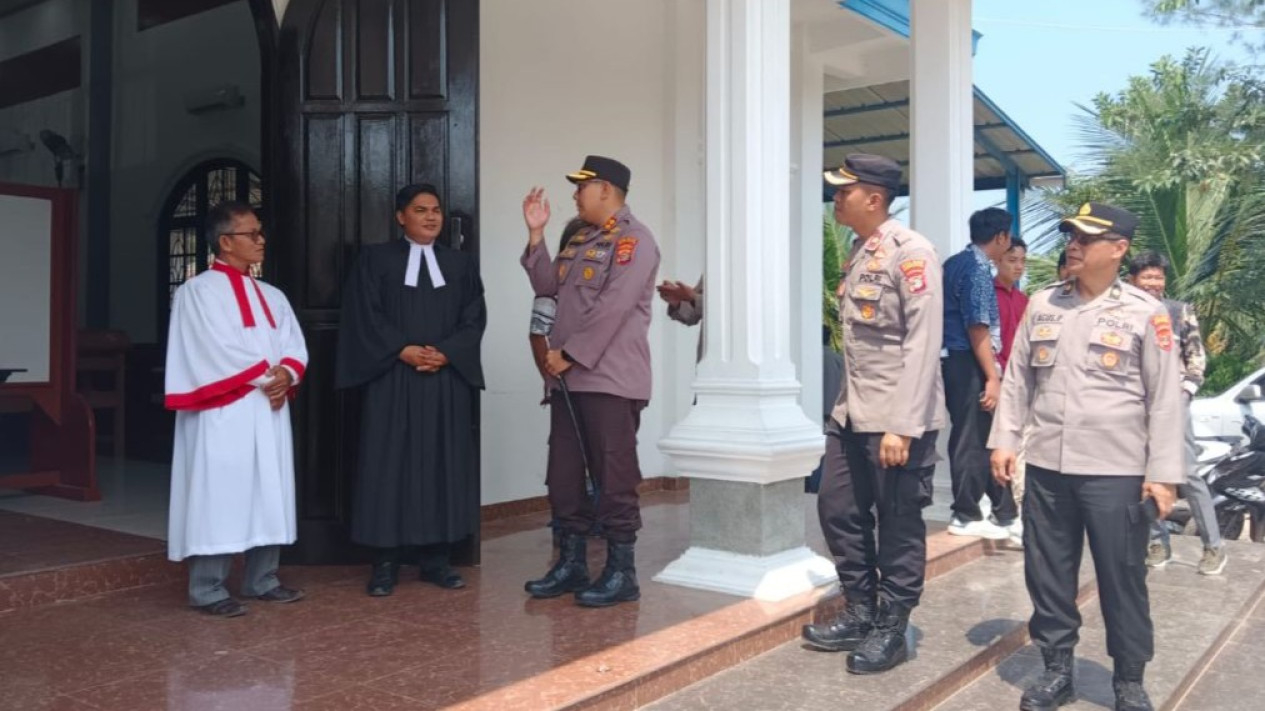 Kapolres Lampung Selatan pantau pelaksanaan Ibadah di Gereja.