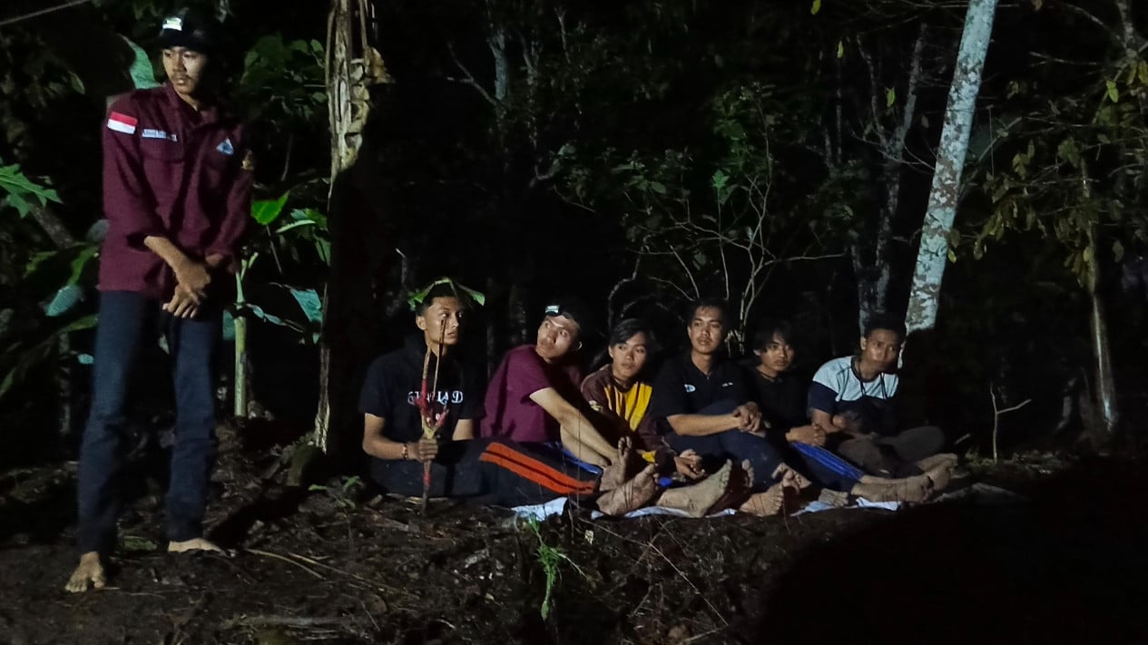 Pelaksanaan diksar Mahapel FEB Unila di Desa Talang Mulya.