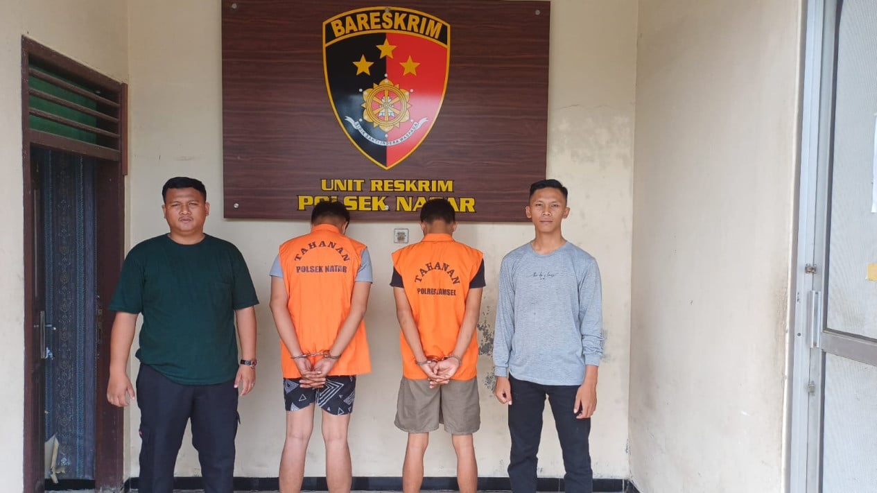 Kedua pelaku saat diamankan