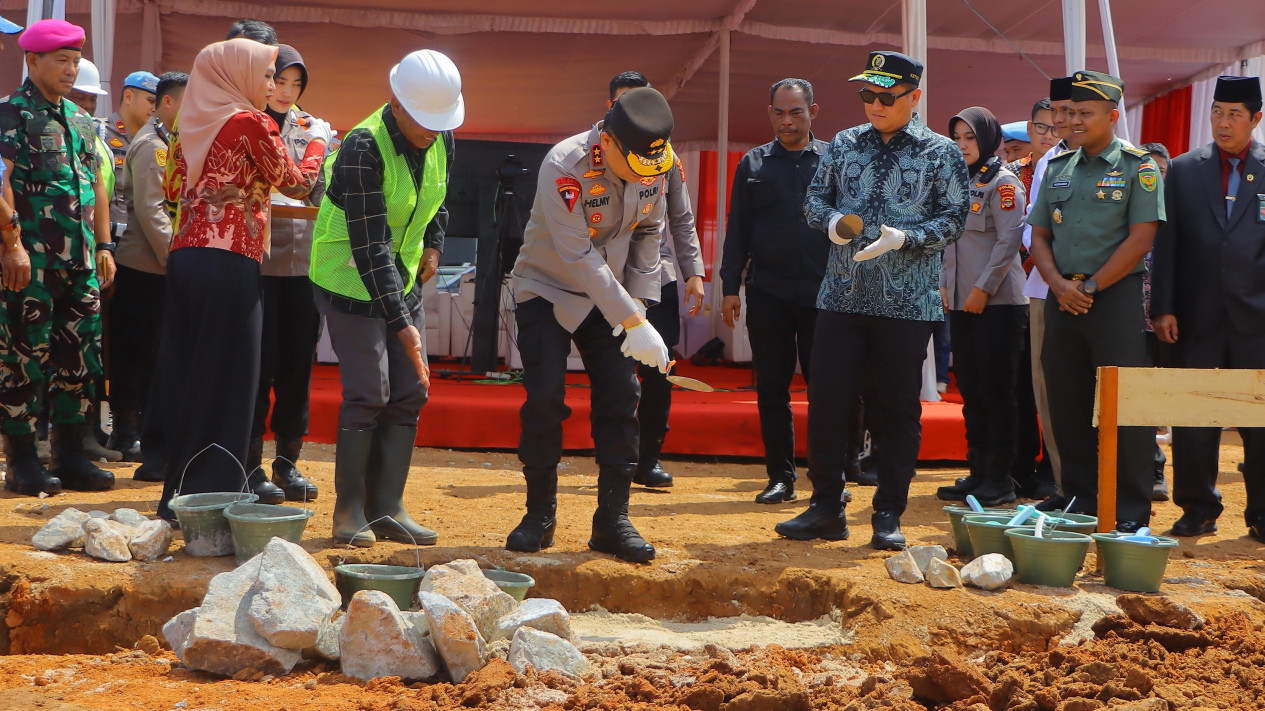 Kapolda Lampung ground breaking gudang ketahanan pangan.