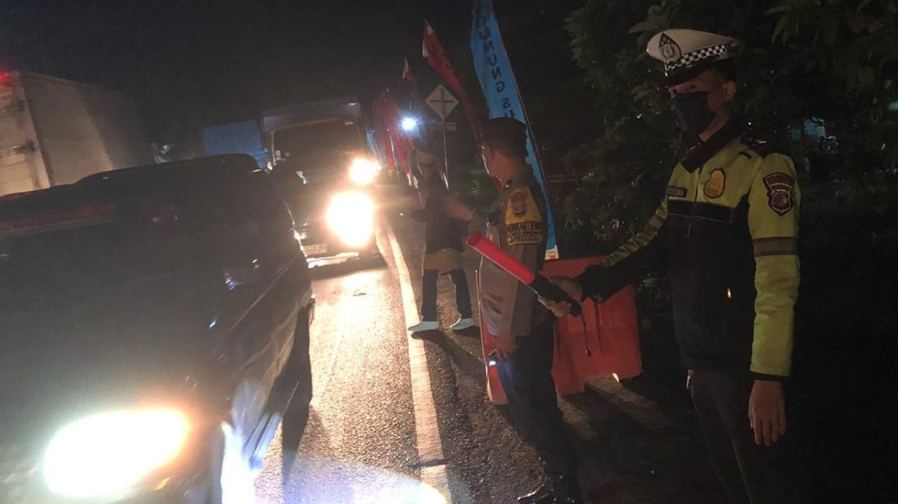 Polsek Tegineneng amankan acara Adat Begawi.