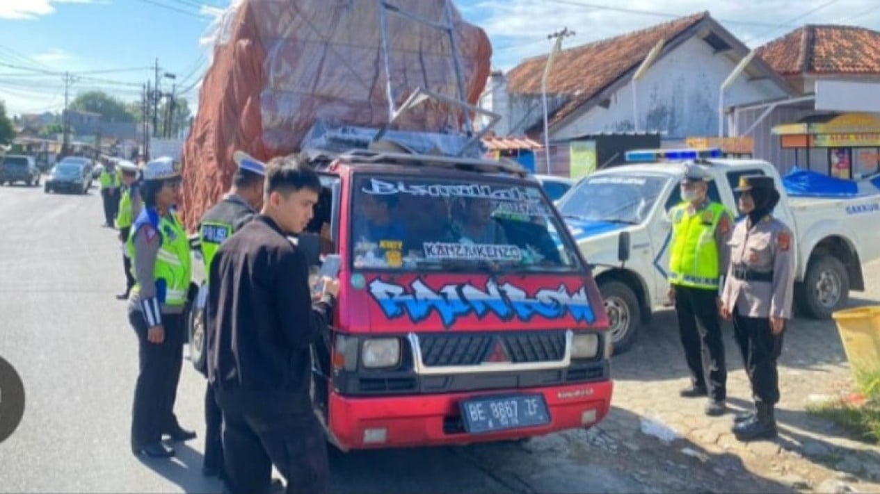Polda Lampung gencar sosialisasikan aturan kendaraan ODOL.
