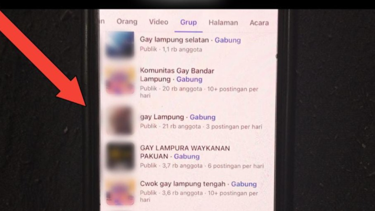 Tangkap layar group sesama jenis di media sosial.