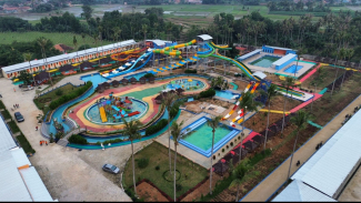 Dragon Water Park memiliki 12 Wahana Permainan Air. Dragon Water Park memiliki 12 Wahana Permainan Air.