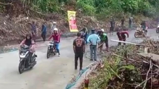 Berkat Swadaya Warga, Tanjakan Sukarame di Balik Bukit Kini Mulus dan Sudah Dibuka