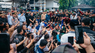 Aksi Damai di Lampung: Gubernur Mirza Dengarkan Aspirasi Ribuan Massa